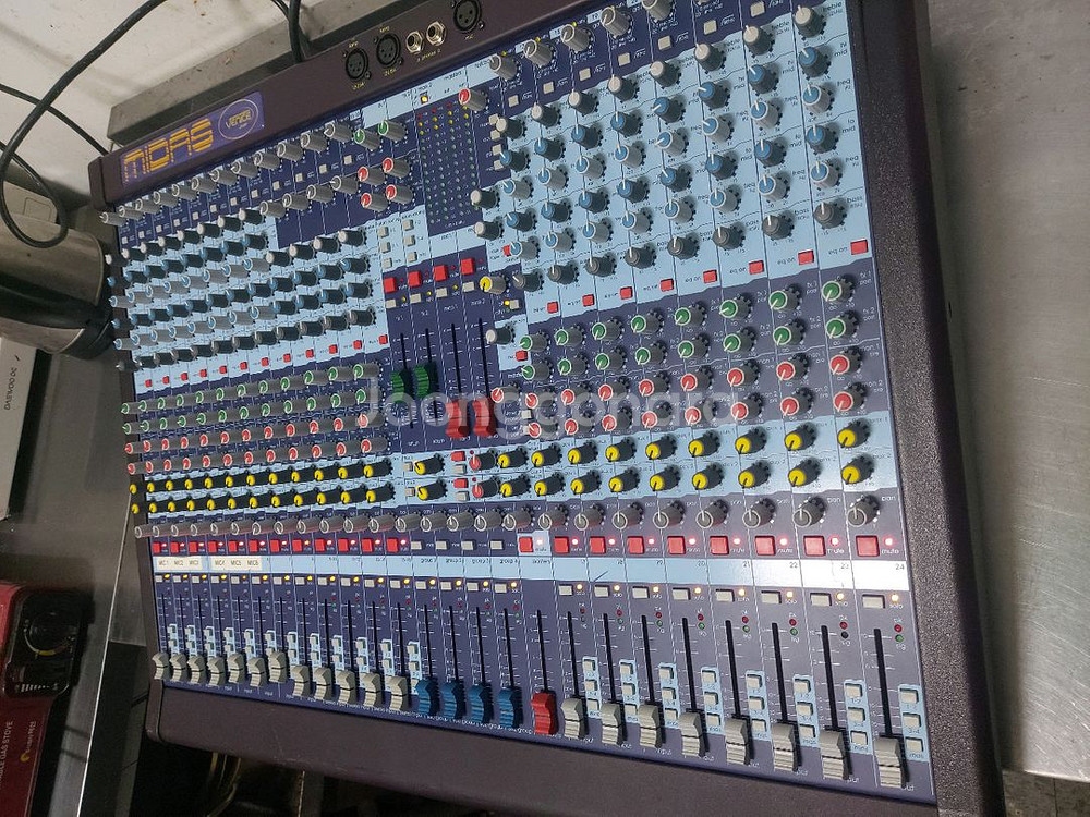 마이다스베니스 240--1