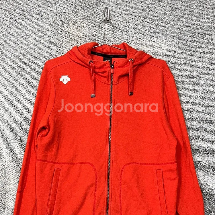 데상트 로고 레드 기능성 후드 집업 L--2