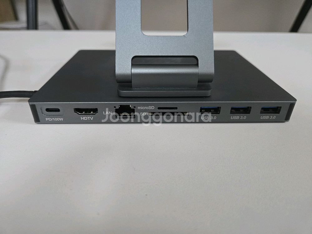 노트북/태블릿 거치대 겸 올인원 USB-C 허브 (독)--2