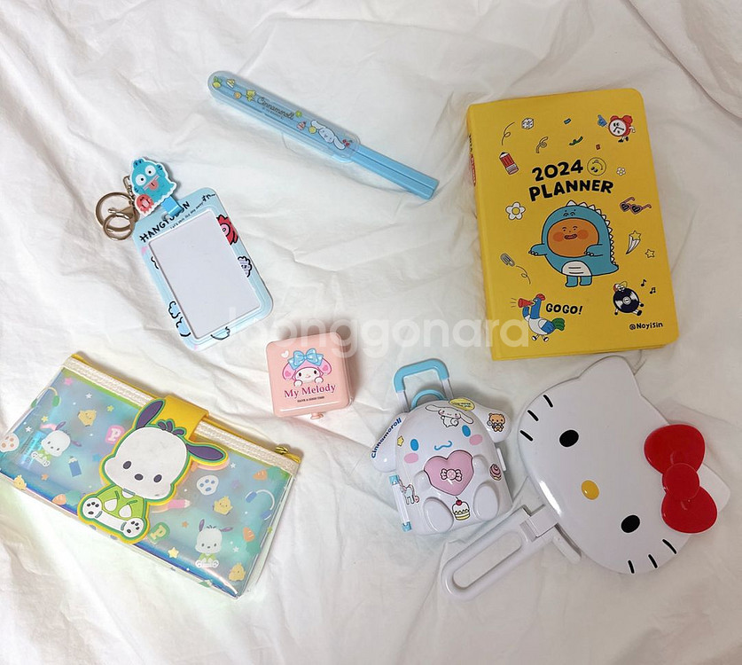 생활용품,학용품 무료나눔합니다.--0