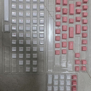 세라키(cerakey) 세라믹 키캡 화이트/핑크 팝니다