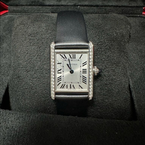 까르띠에 탱크 머스트 다이아 스몰