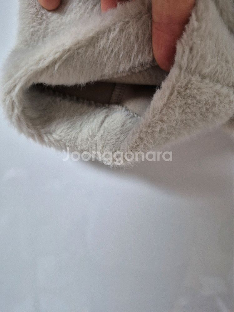 유니클로 노칼라 에코퍼 자켓 아이보리 XL--1