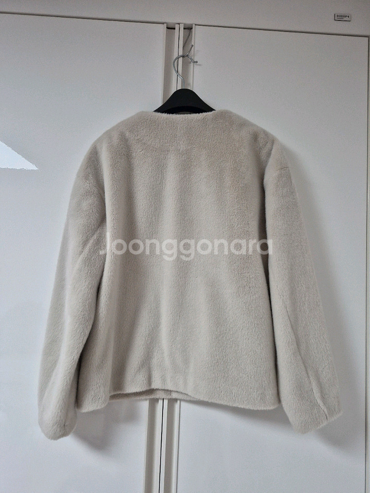 유니클로 노칼라 에코퍼 자켓 아이보리 XL--5