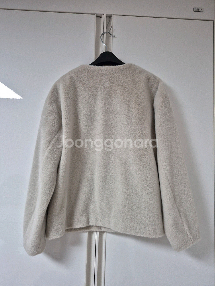 유니클로 노칼라 에코퍼 자켓 아이보리 XL--7