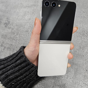 S급 삼성 갤럭시Z플립5 판매 도매가 중고폰