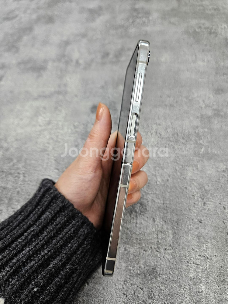 S급 삼성 갤럭시Z플립5 판매 도매가 중고폰--3