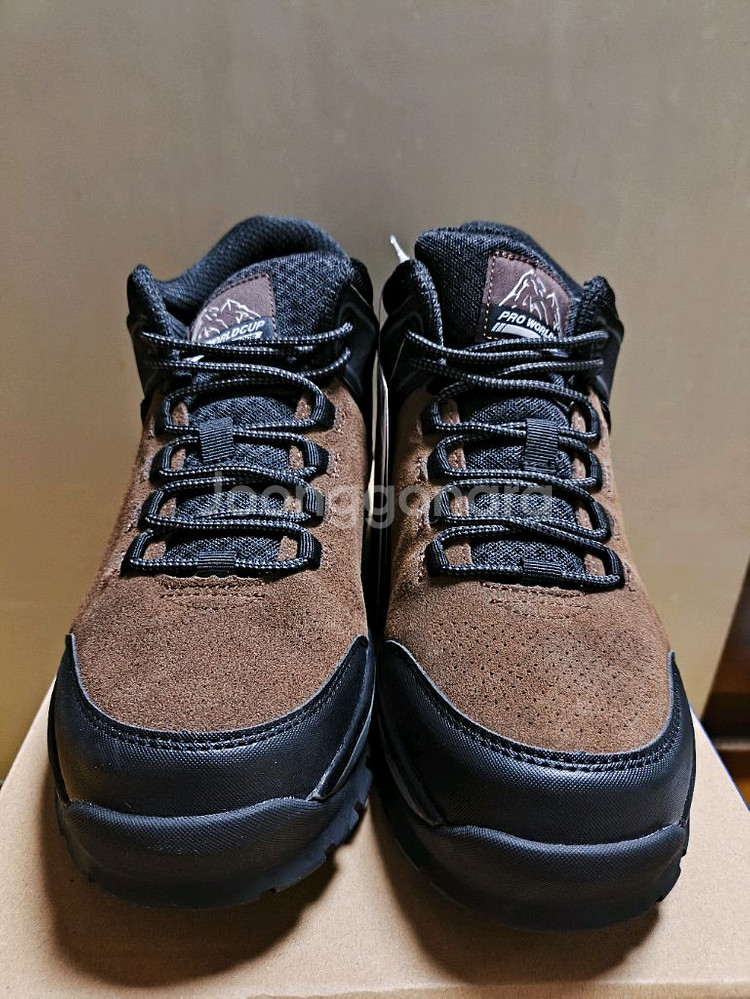 (새상품)등산화 260사이즈 프로월드컵 트레킹화 운동화--0