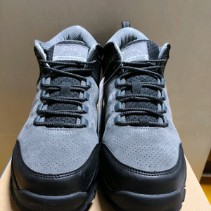 (새상품)등산화 270 트레킹화 프로월드컵 운동화