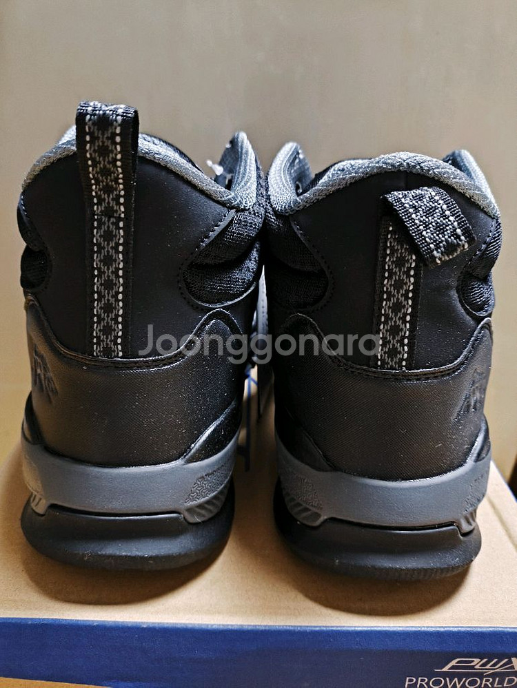 (새상품)등산화 270 트레킹화 프로월드컵 운동화--6