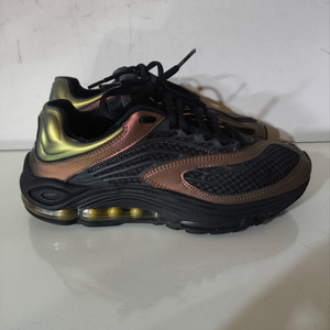 255mm 나이키 에어맥스 튠드 셀러리 운동화