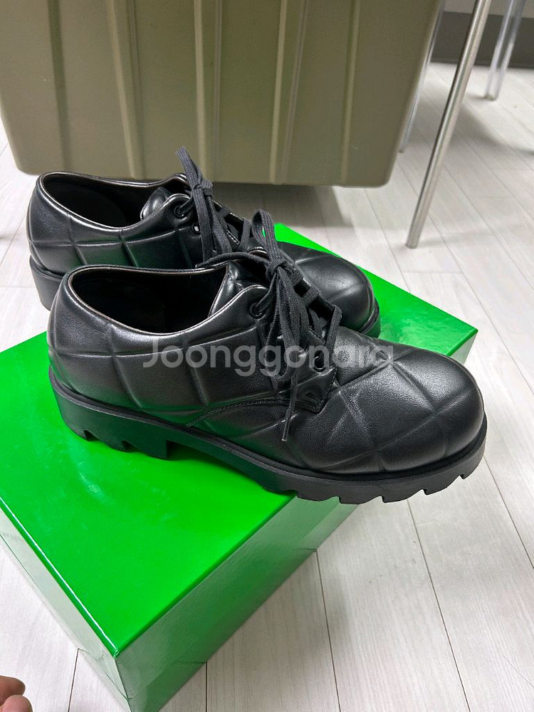 [42.5]보테가베네타 퀼팅 더비 블랙--2