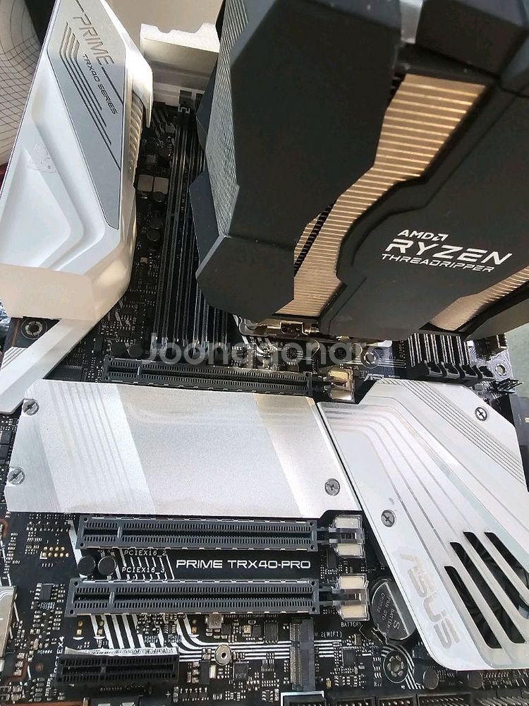 amd 3960x cpu+TRX40-메인보드+아틱프리져--0