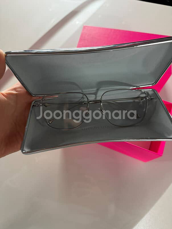 젠틀몬스터 아카데미아 02 실버--1