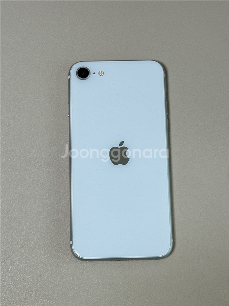 아이폰 se2 화이트 256gb A급 배터리 100%--8