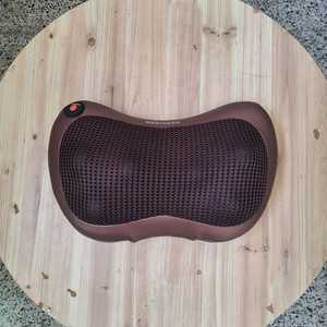 매드니스 아이넥 쿠션 마사지기2 MVP-4479 판매합니다~~