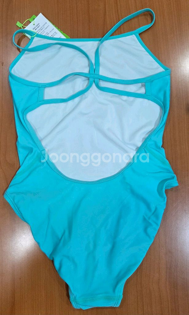 나비스윔 에메랄드오션 m사이즈 수영복--1