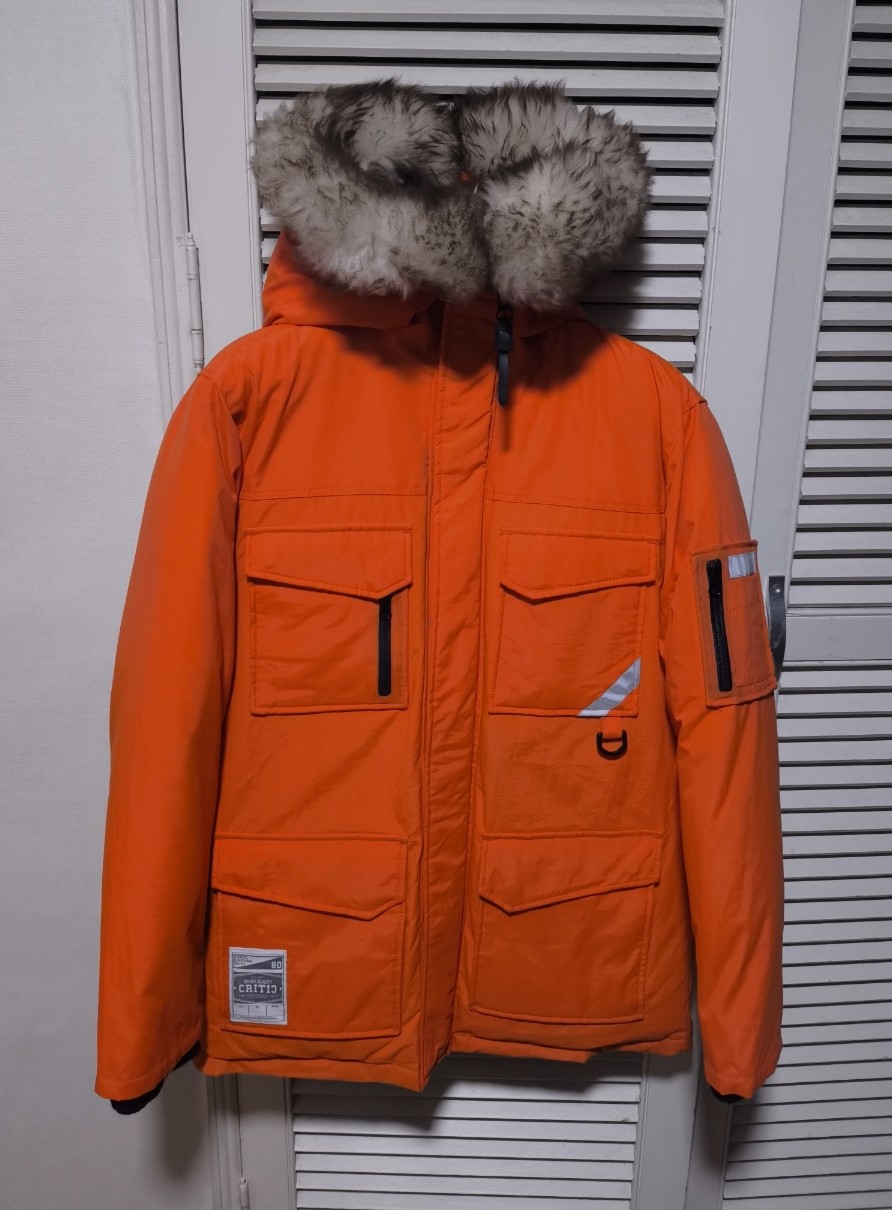 라지 크리틱 리플렉티브 덕다운 패딩점퍼