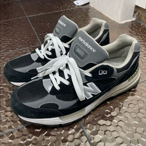 뉴발란스 992 블랙 300사이즈