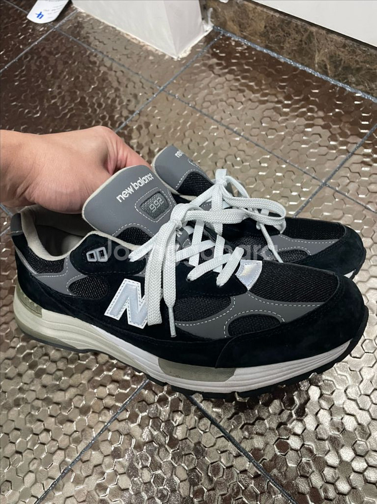 뉴발란스 992 블랙 300사이즈--2