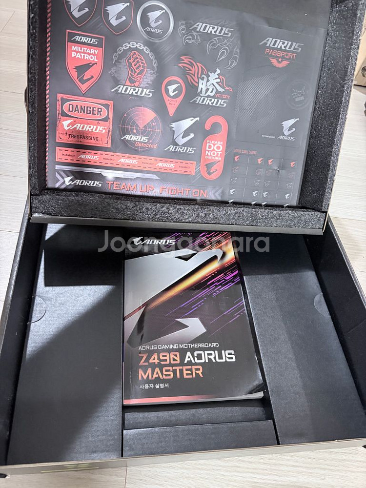 기가바이트 Z490 Aorus master 팝니다.--1