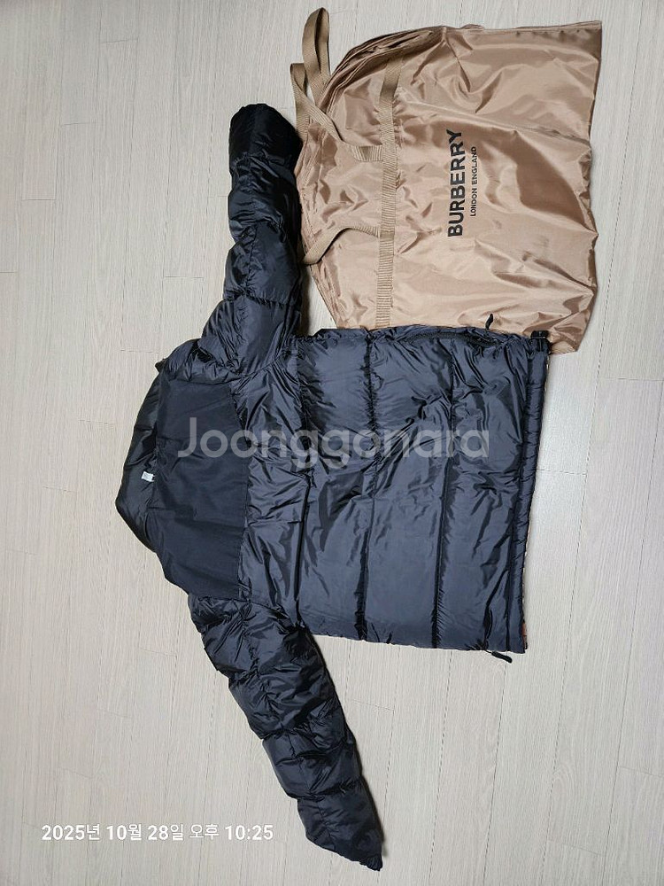 버버리 남성 패딩 리버시블 송민호패딩--2