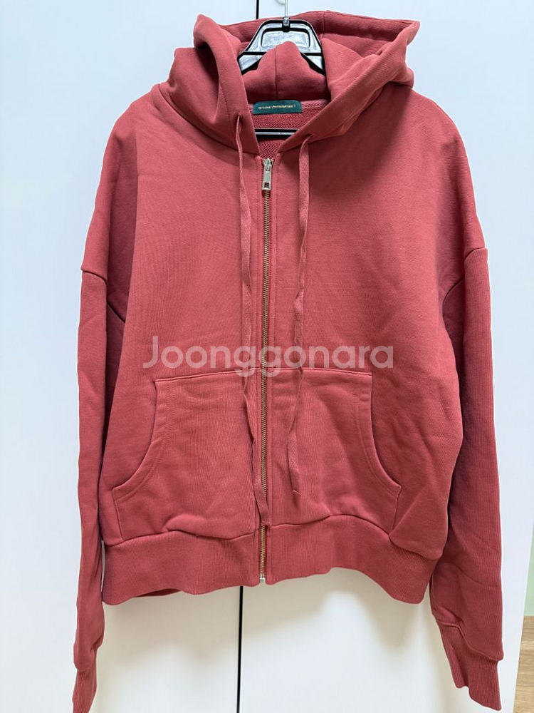 예지스 코스모폴리탄 후드짚업--7