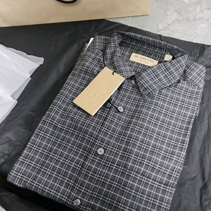 [새상품]버버리 남성 체크 셔츠 그레이 L사이즈