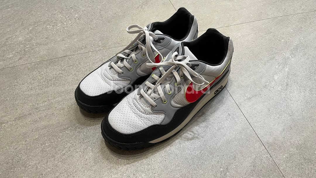 나이키 ACG 에어 와일드우드 퓨어 플래티넘 코멧 레드 280--0