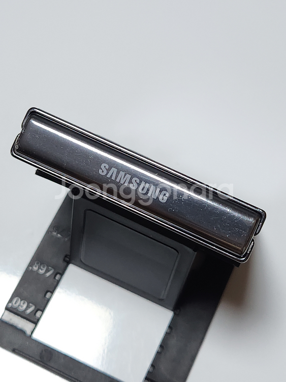 갤럭시Z플립5 256G 무잔상 블랙 55725--3