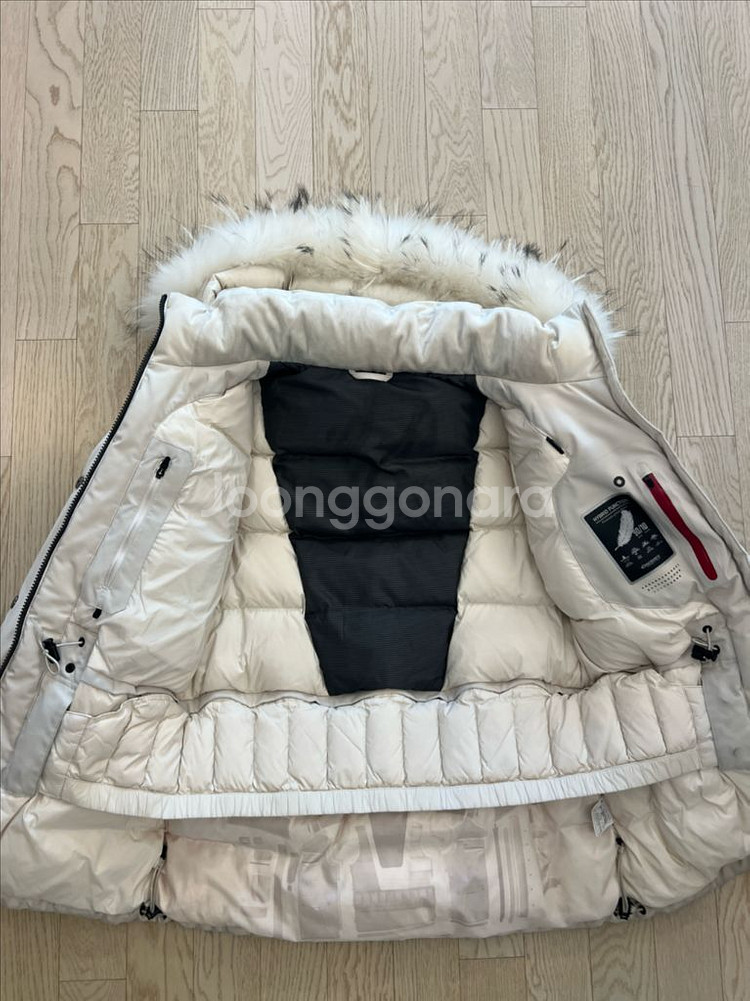 디스커버리 밀포드 패딩 팝니다--1