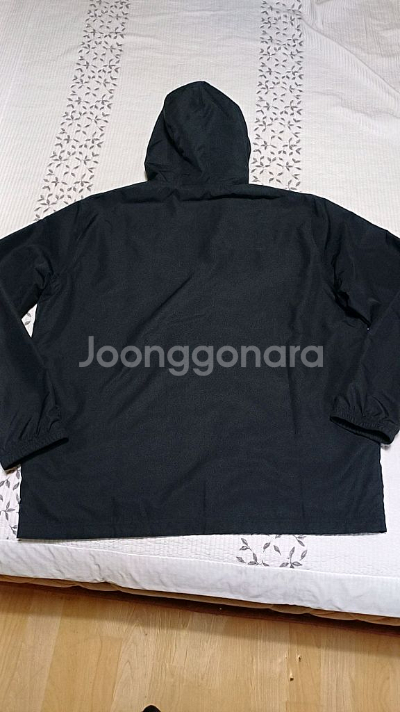 언더아머 얇은바람막이 빅사이즈120 가슴70 기장79--4