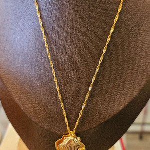 조개 원석 목걸이 호박원석 밀화, 은( 18K도금)