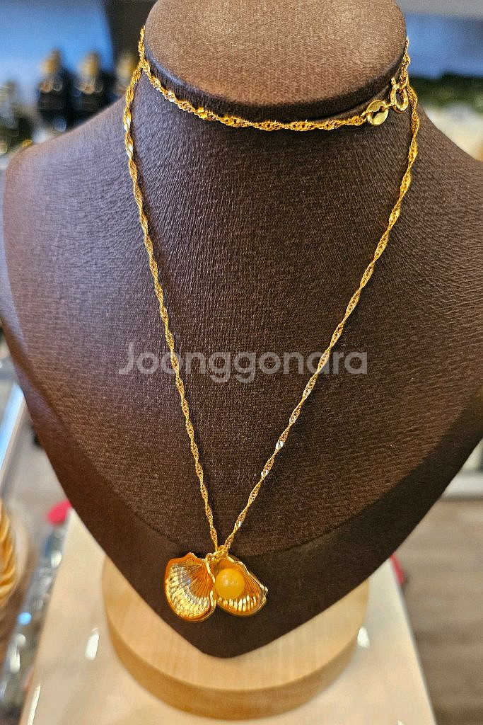 조개 원석 목걸이 호박원석 밀화, 은( 18K도금)--1