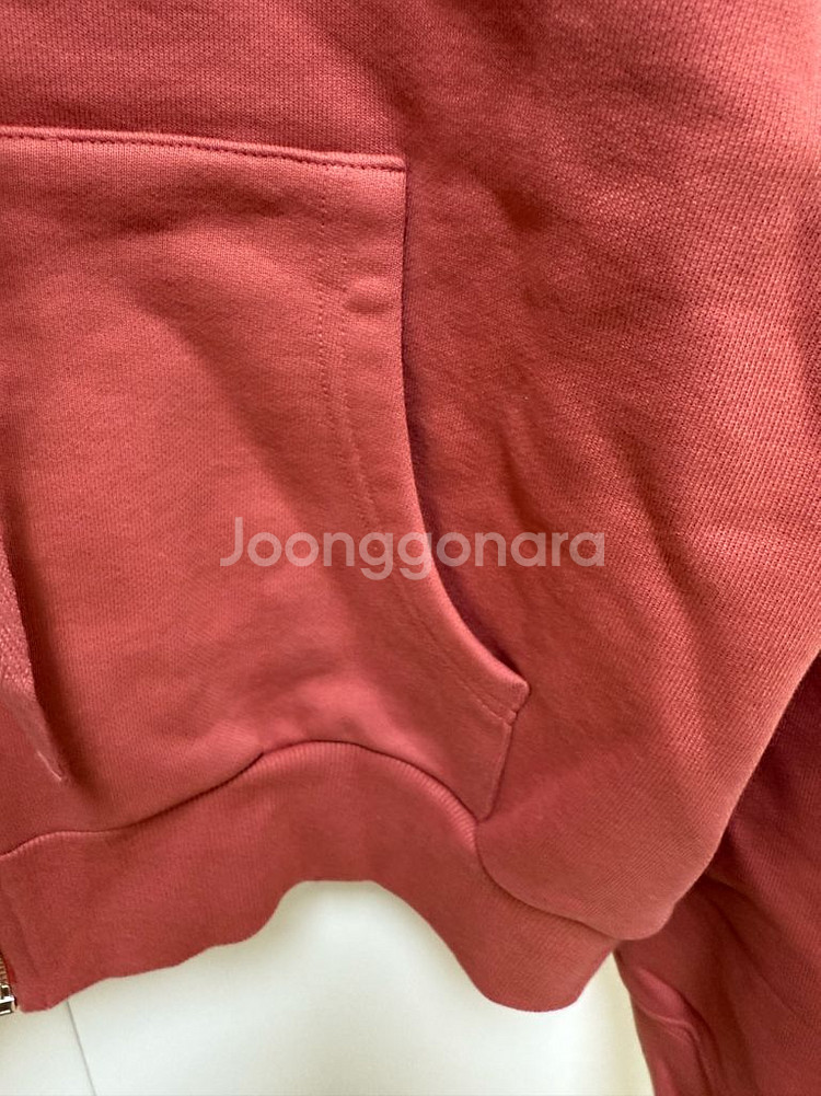 예지스 코스모폴리탄 후드짚업--2