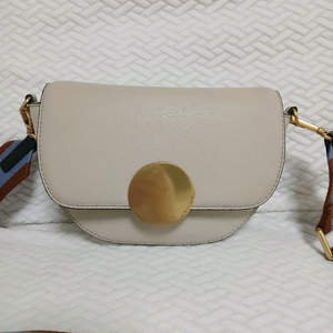 오야니 반달 크로스백 바디백6만원 구매가20만.거의새것