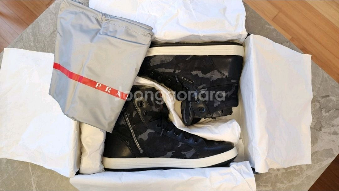 프라다 PRADA 남성 하이탑 스니커즈[정품. 박스 풀구성. 상태최상]--1