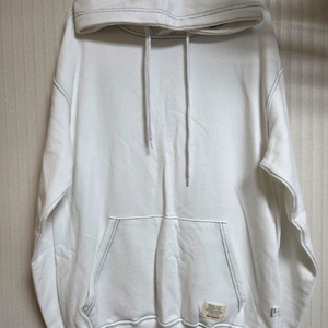 새상품 스티치 쭈리 후드티(화이트)