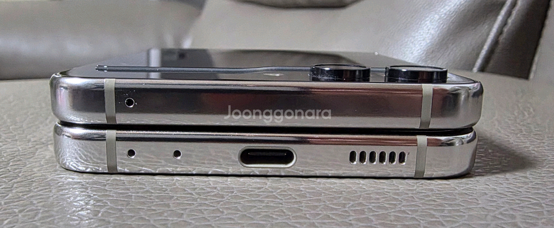 자급제 갤럭시 Z 플립5 화이트 512GB + 케이스--5