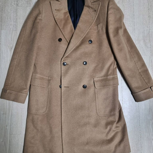 수트서플라이 카멜헤어 폴로코트 56(105)사이즈 팝니