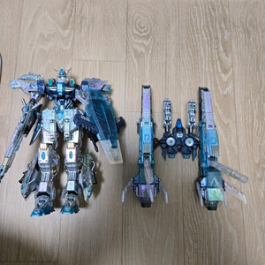 중국 건담프라 아스가르드 홀로그램 한정판 조립품 팝니다