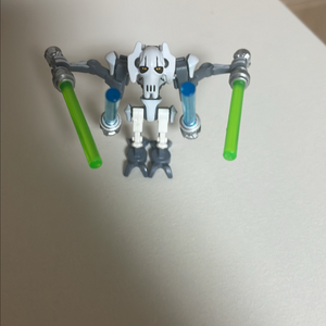 레고 스타워즈 75286 그리버스 장군 미니 피규어