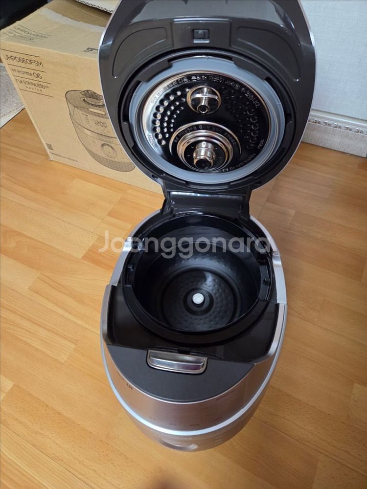 쿠쿠 6인용 IH압력밥솥 JHP0660FSM--1