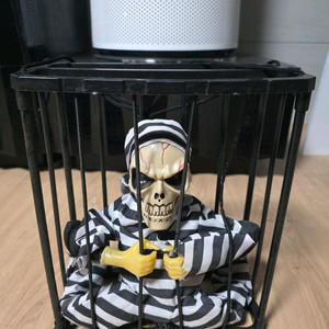 할로윈 용품 팔아요~(비명 소리나는 해골)