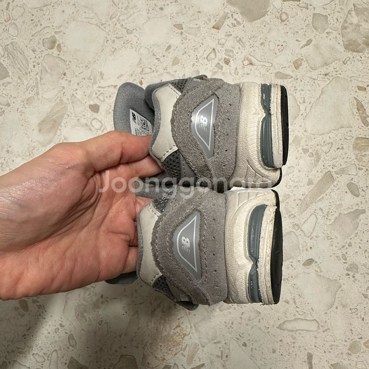 뉴발란스키즈 2002R 145사이즈--3