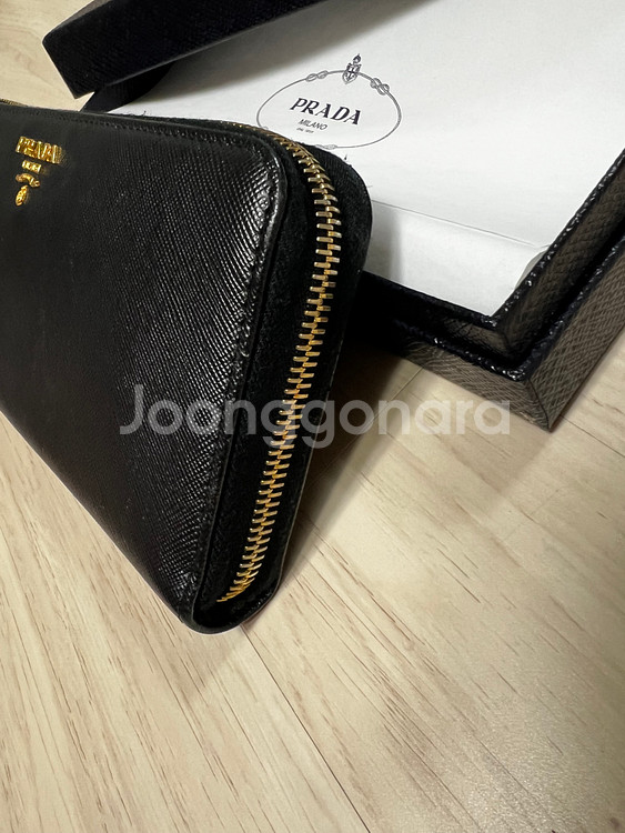 정품 프라다 사피아노 메탈 장지갑 블랙 풀박스--6