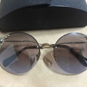 miu miu미우미우선글라스 사리외호 실크스카프