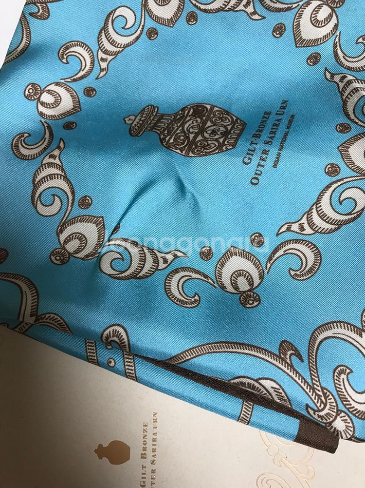 miu miu미우미우선글라스 사리외호 실크스카프--7