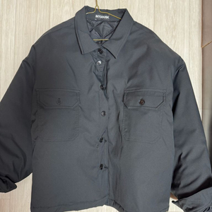 intodusk 인투더스크 패딩 셔츠 자켓 팝니다.