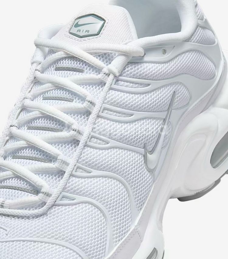 [270] 나이키 에어맥스 플러스 화이트 운동화--5